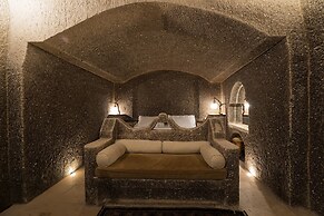 Grand Cave Suites