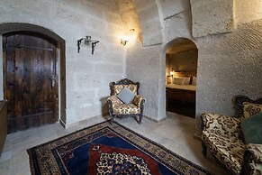 Grand Cave Suites