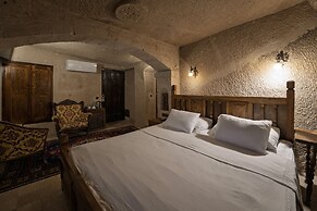 Grand Cave Suites