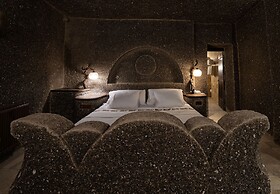Grand Cave Suites