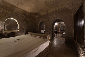 Grand Cave Suites