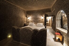 Grand Cave Suites