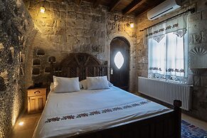 Grand Cave Suites