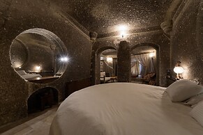 Grand Cave Suites