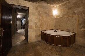 Grand Cave Suites