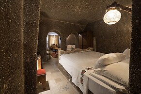 Grand Cave Suites