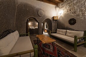Grand Cave Suites