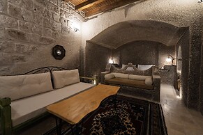 Grand Cave Suites