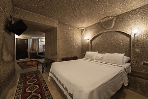 Grand Cave Suites
