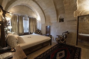 Grand Cave Suites