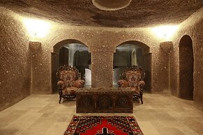 Grand Cave Suites