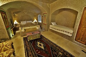 Grand Cave Suites