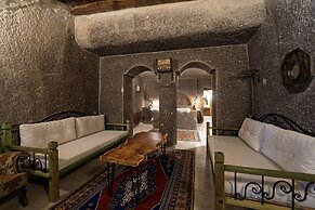 Grand Cave Suites