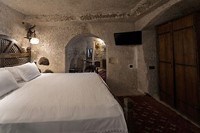 Grand Cave Suites