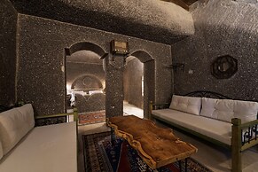 Grand Cave Suites