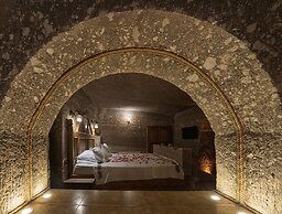 Grand Cave Suites