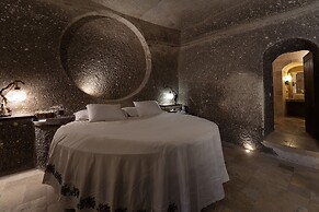 Grand Cave Suites