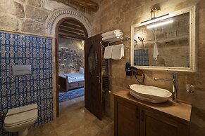 Grand Cave Suites