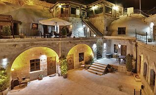 Grand Cave Suites