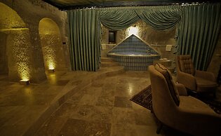 Grand Cave Suites