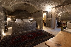 Grand Cave Suites