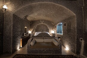 Grand Cave Suites