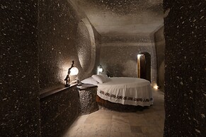 Grand Cave Suites