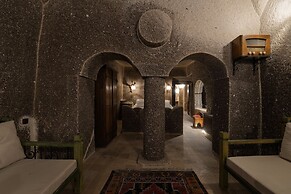 Grand Cave Suites