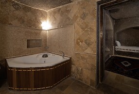 Grand Cave Suites