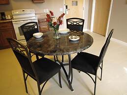 Red Carpet Inn And Suites Monmouth Jtc