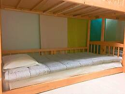 iCOS Guesthouse 1 for Female - Hostel