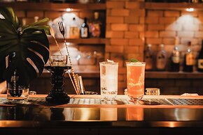 THEE Kashatharn by TH District