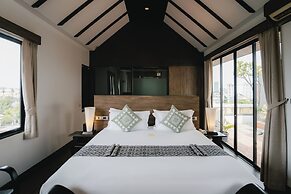 THEE Kashatharn by TH District