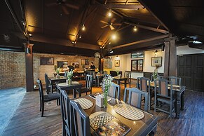 THEE Kashatharn by TH District