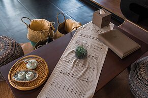 THEE Kashatharn by TH District