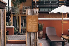 THEE Kashatharn by TH District