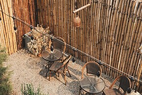 THEE Kashatharn by TH District