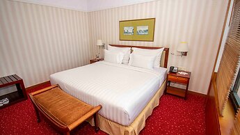 REDTOP Hotel & Convention Center