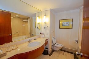 REDTOP Hotel & Convention Center