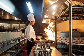 REDTOP Hotel & Convention Center