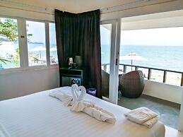 The Cosy Beach Resort