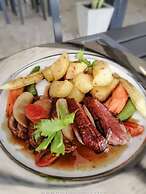 The Cosy Beach Resort