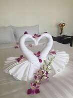 The Cosy Beach Resort