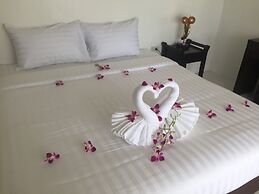 The Cosy Beach Resort