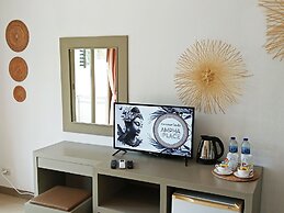 Ampha Place Hotel