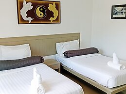 Ampha Place Hotel