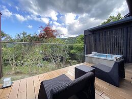 Yugawara Spa Ryokan Ashikari