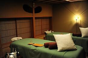 Yugawara Spa Ryokan Ashikari
