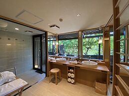 Yugawara Spa Ryokan Ashikari