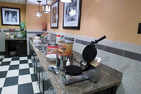Hampton Inn & Suites Bismarck Northwest